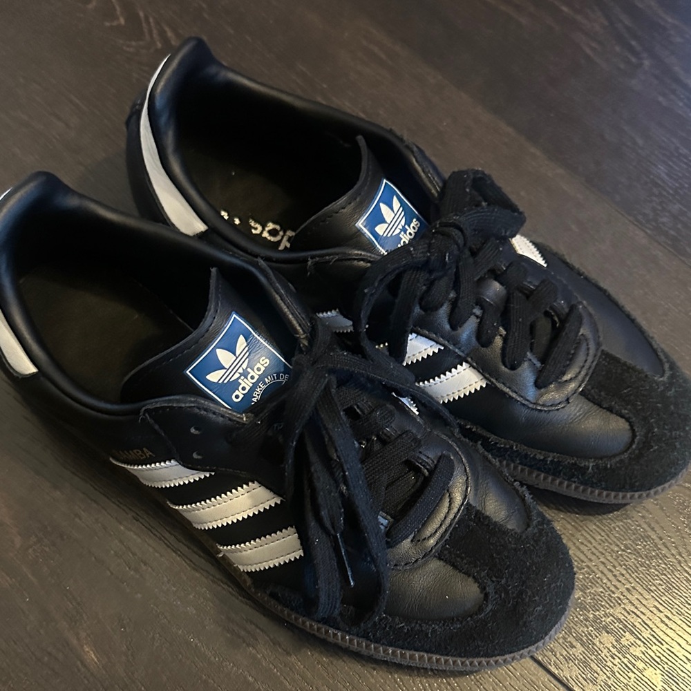 Adidas Sambas - Black (W 7.5)